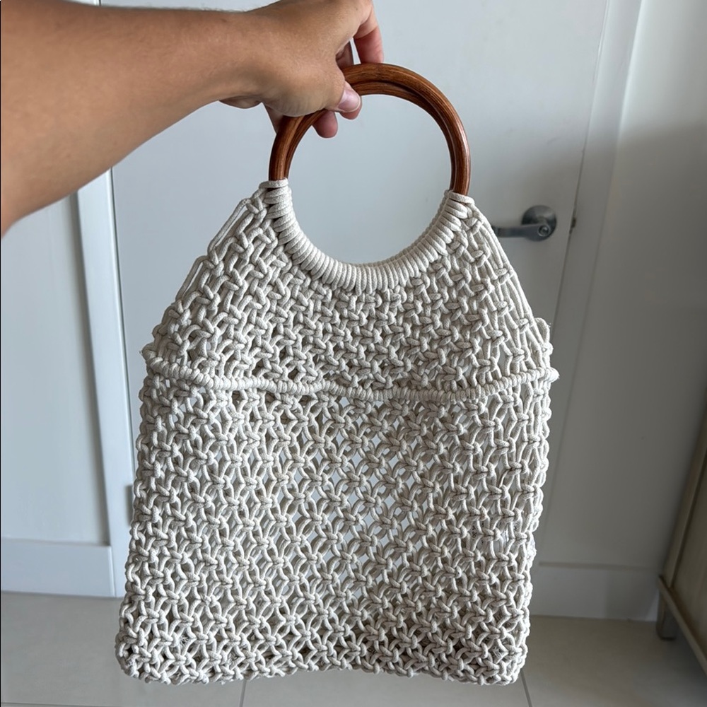 Elegant Cream Woven Handbag with Wooden Handle